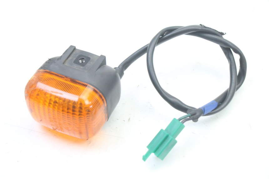 photo de KIERUNKOWSKAZ PRZEDNI PRAWY YAMAHA BW'S BWS 125 (2010 - 2013) - Inny kąt widzenia