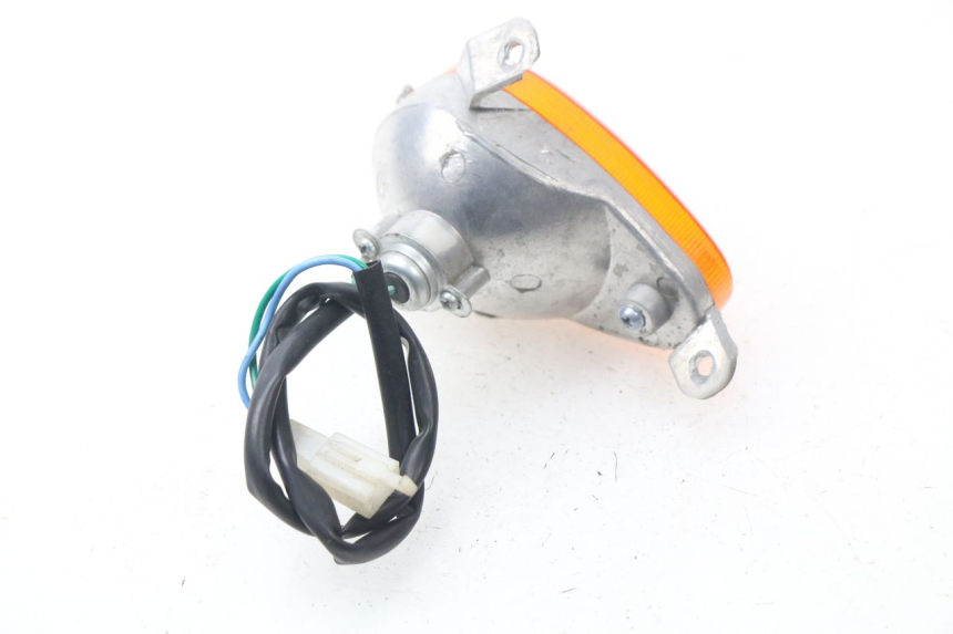 photo de KIERUNKOWSKAZ PRZEDNI PRAWY ERIDER CARGO 1 (2009 - 2018) - Inny kąt widzenia