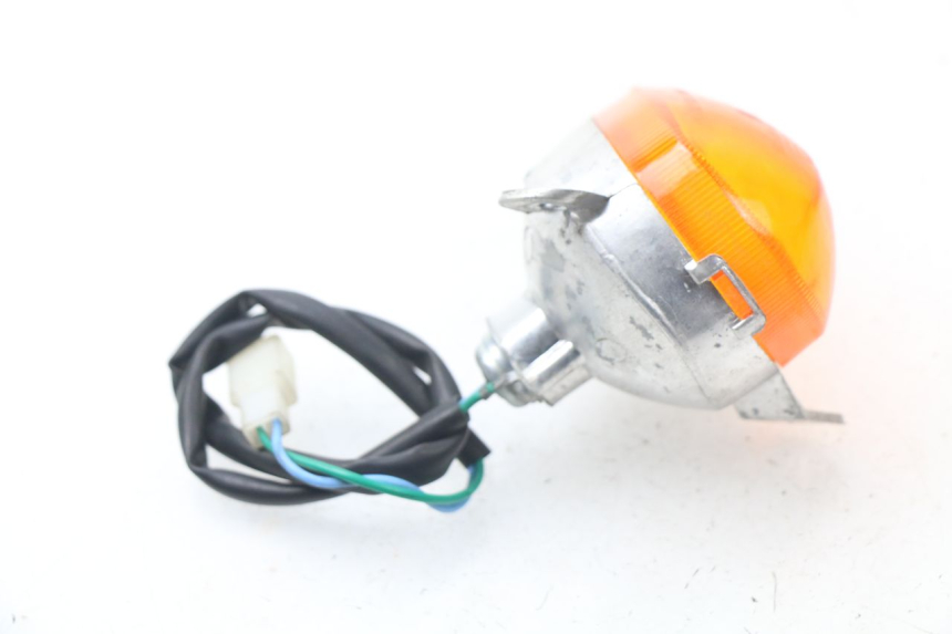 photo de KIERUNKOWSKAZ PRZEDNI PRAWY ERIDER CARGO 1 (2009 - 2018) - Zbliżenie techniczne