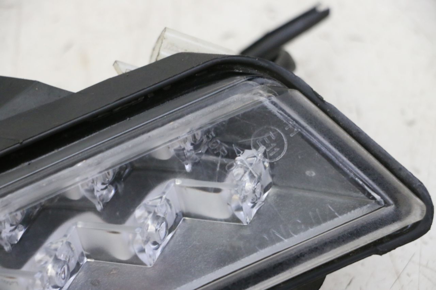 photo de KIERUNKOWSKAZ PRZEDNI PRAWY ORCAL CAVARO 4T 50 (2019 - 2023) - Szczegół części