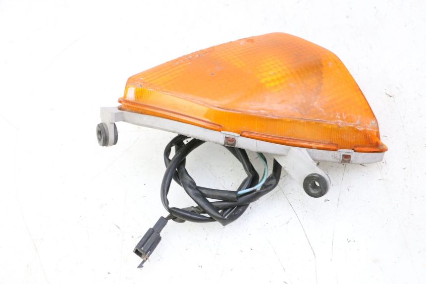 photo de KIERUNKOWSKAZ PRZEDNI PRAWY HONDA CBR F SC25 1000 (1989 - 1992) - Część sprawdzona