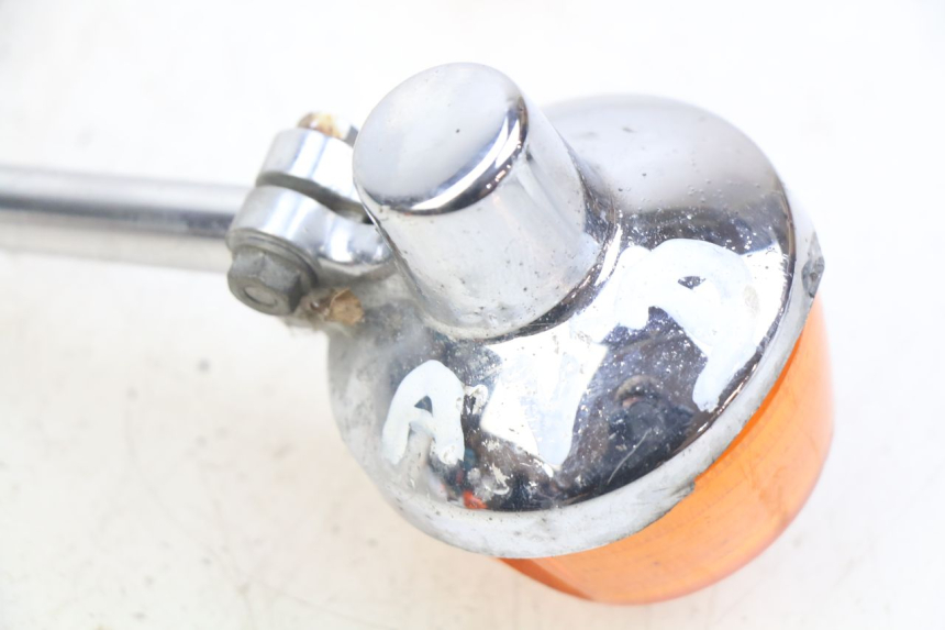 photo de KIERUNKOWSKAZ PRZEDNI PRAWY HONDA CM 125 (1983 - 2003) - Widok ogólny