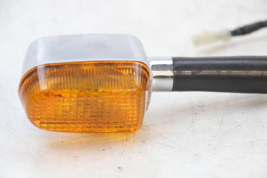 photo de KIERUNKOWSKAZ PRZEDNI PRAWY ROYAL ENFIELD CONTINENTAL GT 650 (2019 - 2024) - Zoom stanu zużycia