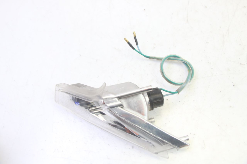 photo de KIERUNKOWSKAZ PRZEDNI PRAWY SYM CROX 4T 50 (2016 - 2023) - Zbliżenie techniczne