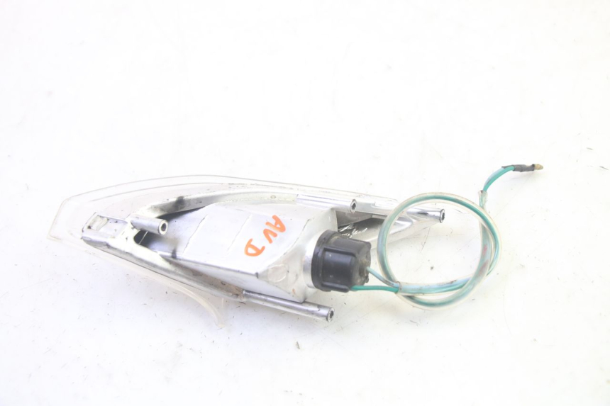 photo de KIERUNKOWSKAZ PRZEDNI PRAWY SYM CROX 4T 50 (2016 - 2023) - Zbliżenie techniczne