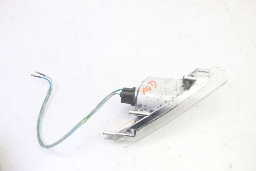 photo de KIERUNKOWSKAZ PRZEDNI PRAWY SYM CROX 4T 50 (2016 - 2023) - Szczegół części