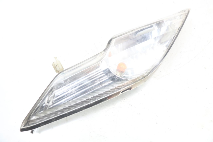 photo de KIERUNKOWSKAZ PRZEDNI PRAWY KYMCO DINK 4T 50 (2007 - 2018) - Inny kąt widzenia