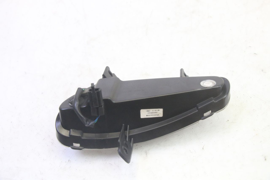 photo de KIERUNKOWSKAZ PRZEDNI PRAWY PEUGEOT DJANGO 4T 50 (2014 - 2019) - Inny kąt widzenia