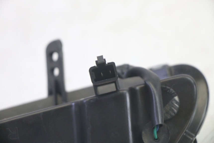 photo de KIERUNKOWSKAZ PRZEDNI PRAWY PEUGEOT DJANGO 4T 50 (2014 - 2019) - Widok ogólny