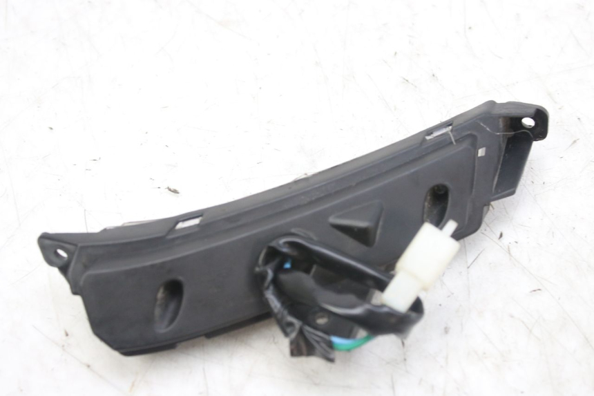 photo de KIERUNKOWSKAZ PRZEDNI PRAWY WAYSCRAL E-SPEED 1 (2022 - 2024) - Zoom stanu zużycia