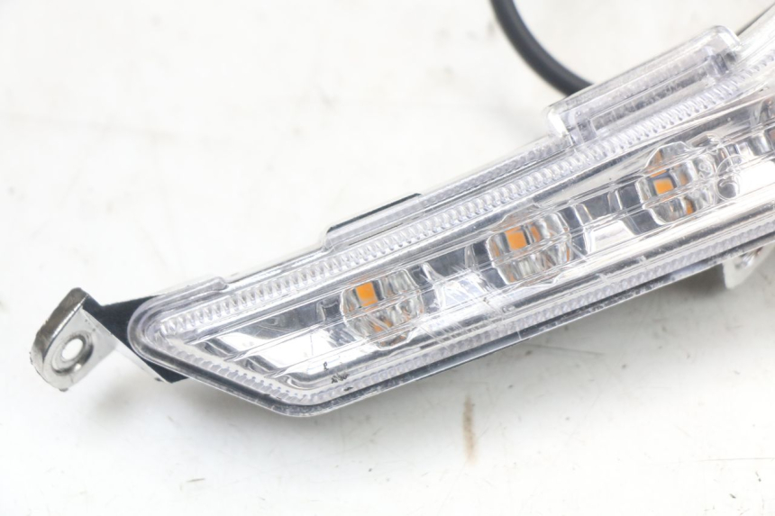 photo de PRAWY PRZEDNI KIERUNKOWSKAZ WAYSCRAL E-START 1 (2018 - 2022) - Szczegół części