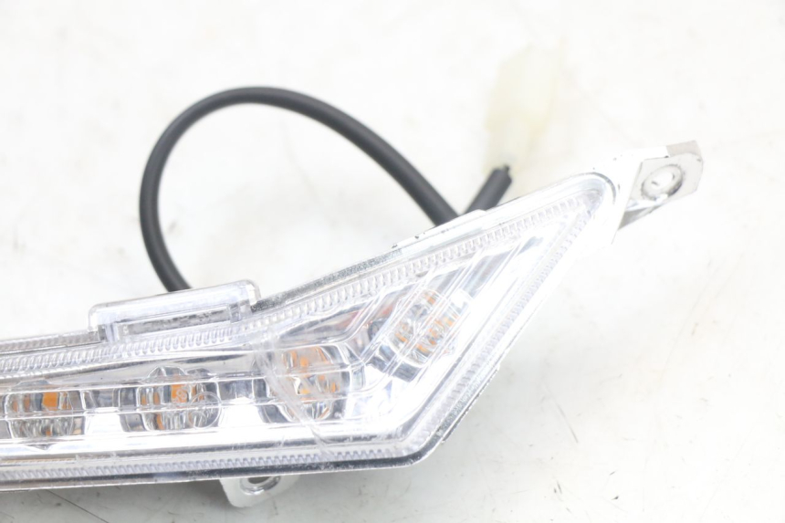 photo de PRAWY PRZEDNI KIERUNKOWSKAZ WAYSCRAL E-START 1 (2018 - 2022) - Zoom stanu zużycia