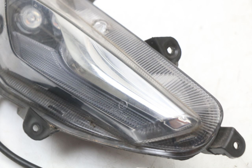 photo de Kierunkowskaz przedni prawy JM MOTORS EVOLIS 4T 50 (2018 - 2022) - Zbliżenie techniczne