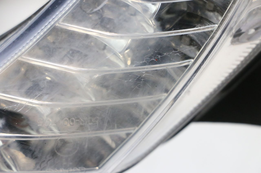 photo de KIERUNKOWSKAZ PRZEDNI PRAWY KEEWAY F-ACT FACT EVO 50 (2020 - 2026) - Zoom stanu zużycia