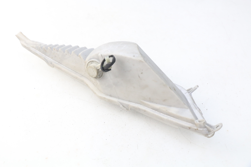 photo de KIERUNKOWSKAZ PRZEDNI PRAWY HONDA FES PANTHEON 125 (2003 - 2007) - Punkty mocowania
