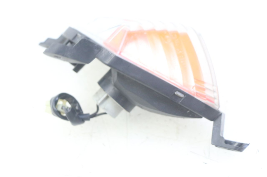 photo de KIERUNKOWSKAZ PRZEDNI PRAWY YAMAHA FJR ABS 1300 (2006 - 2012) - Widok ogólny