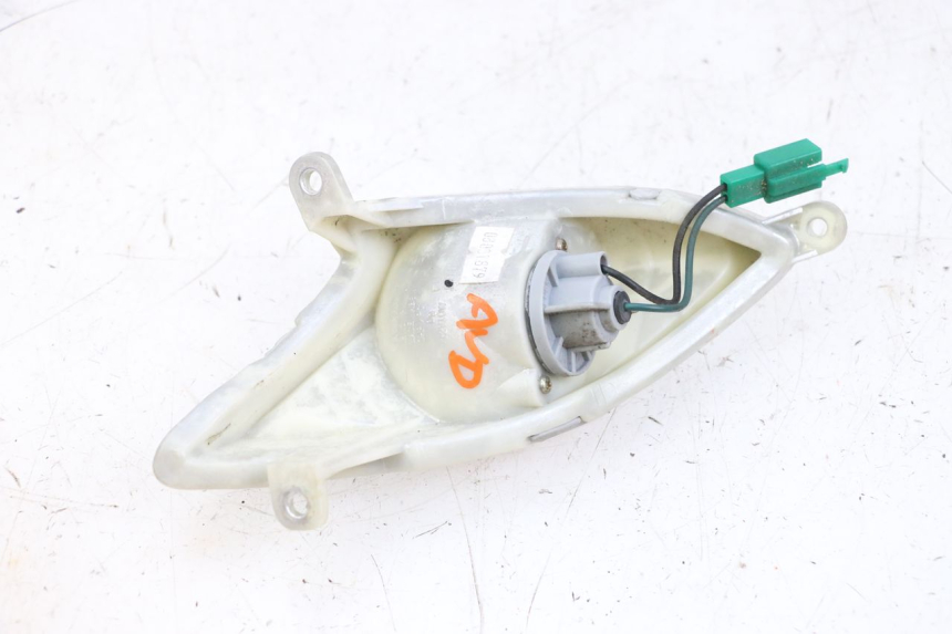 photo de KIERUNKOWSKAZ PRZEDNI PRAWY MBK FLAME X 125 (2007 - 2016) - Zoom stanu zużycia