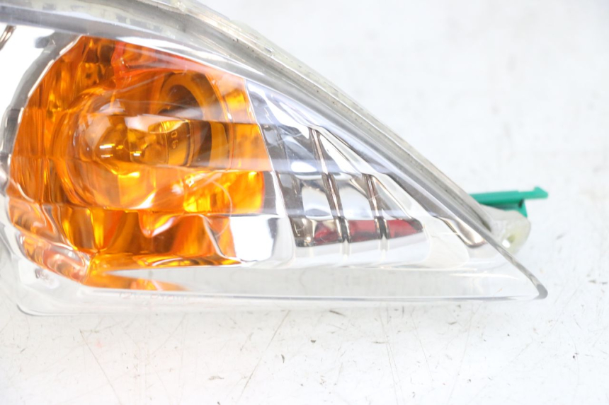 photo de KIERUNKOWSKAZ PRZEDNI PRAWY MBK FLAME X 125 (2007 - 2016) - Stan powierzchni