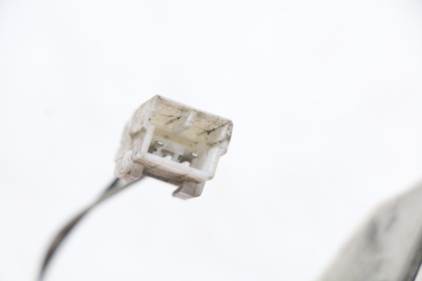 photo de KIERUNKOWSKAZ PRZEDNI PRAWY PIAGGIO FLY 4T 50 (2004 - 2010) - Zbliżenie techniczne