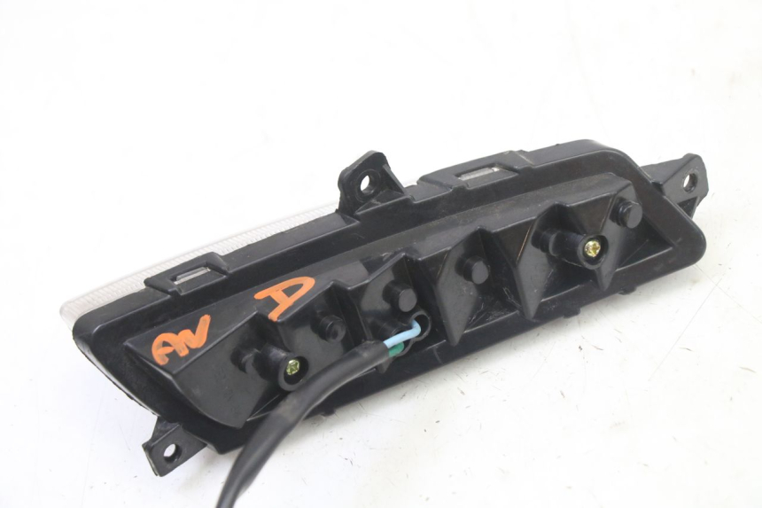 photo de KIERUNKOWSKAZ PRZEDNI PRAWY VENESI FLY RETRO 4T 50 (2020 - 2025) - Zbliżenie techniczne