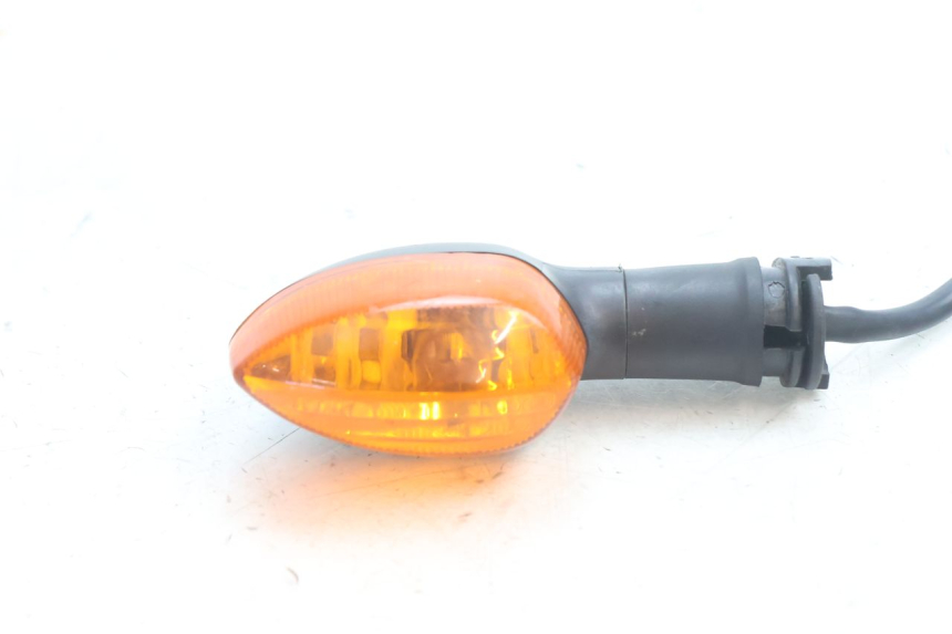 photo de PRAWA PRZEDNIA KIERUNKOWSKAZ YAMAHA FZ8 800 (2010 - 2016) - Zoom stanu zużycia