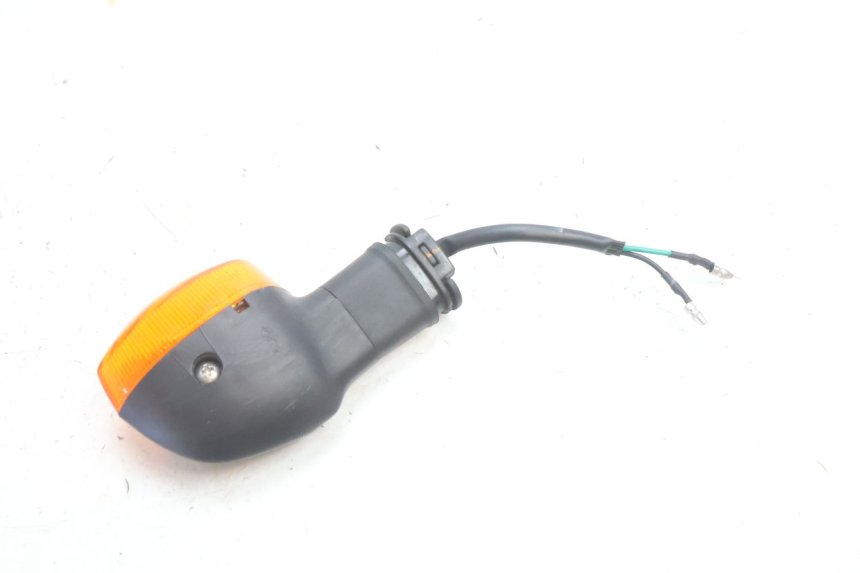 photo de PRAWA PRZEDNIA KIERUNKOWSKAZ YAMAHA FZ8 800 (2010 - 2016) - Inny kąt widzenia