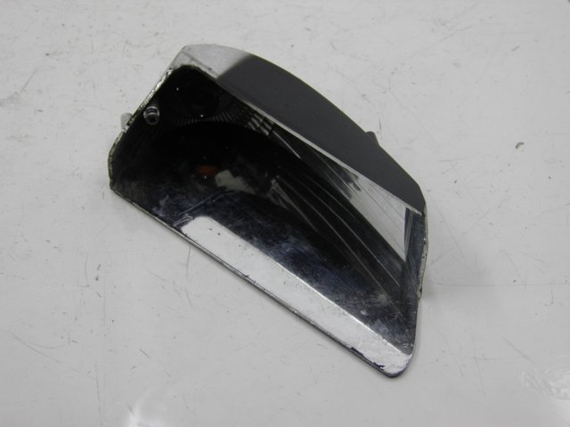 photo de KIERUNKOWSKAZ PRZEDNI PRAWY DERBI GP MAX 250 (2006 - 2008) - Szczegół części