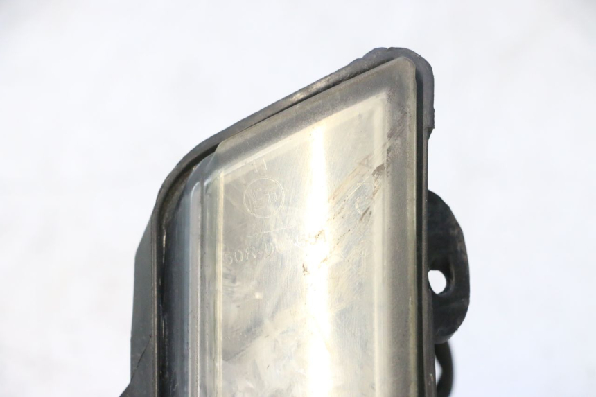 photo de KIERUNKOWSKAZ PRZEDNI PRAWY NECO GPX LC 2T 50 (2014 - 2018) - Stan powierzchni