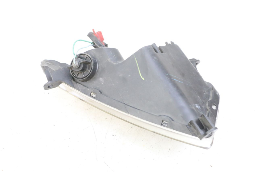 photo de KIERUNKOWSKAZ PRZEDNI PRAWY SYM GTS EVO 125 (2009 - 2013) - Część sprawdzona