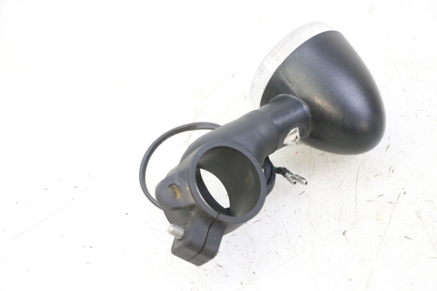 photo de KIERUNKOWSKAZ PRZEDNI PRAWY KEEWAY K-LIGHT KLIGHT 125 (2018 - 2025) - Zbliżenie techniczne