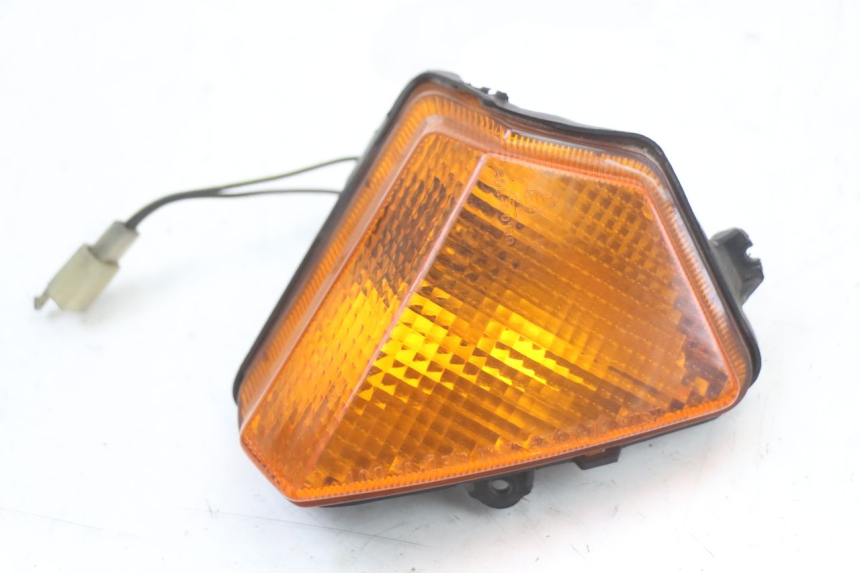 photo de KIERUNKOWSKAZ PRZEDNI PRAWY KAWASAKI GTR 1000 (1994 - 2004) - Widok główny