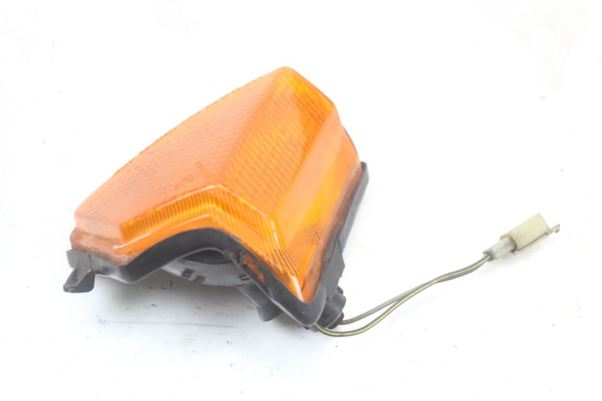 photo de KIERUNKOWSKAZ PRZEDNI PRAWY KAWASAKI GTR 1000 (1994 - 2004) - Inny kąt widzenia