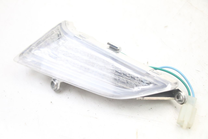 photo de KIERUNKOWSKAZ PRZEDNI PRAWY KYMCO PEOPLE S 125 (2000 - 2008) - Szczegół części