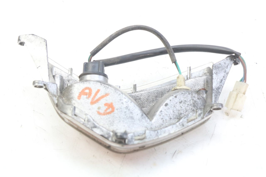 photo de KIERUNKOWSKAZ PRZEDNI PRAWY KYMCO LIKE 4T 50 (2009 - 2018) - Zoom stanu zużycia