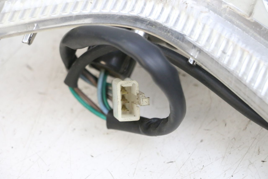 photo de KIERUNKOWSKAZ PRZEDNI PRAWY KYMCO LIKE 125 (2009 - 2016) - Szczegół części