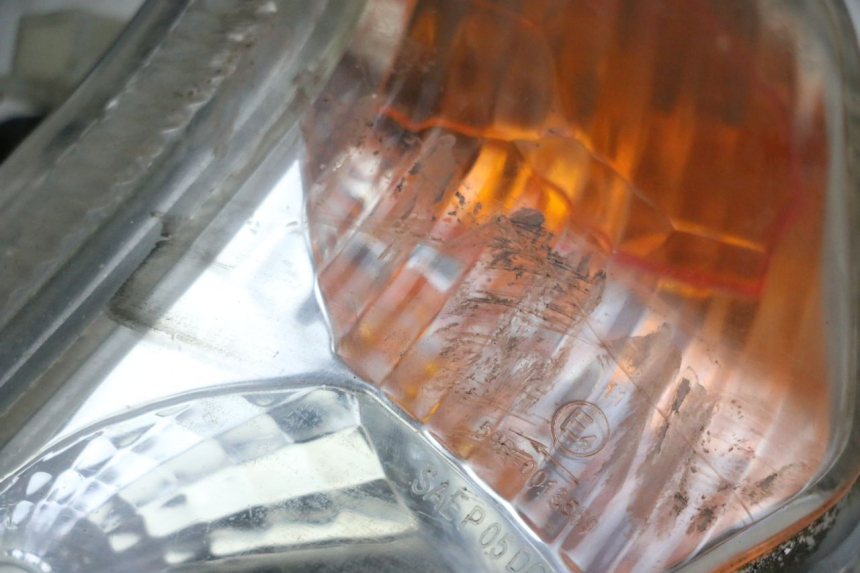 photo de KIERUNKOWSKAZ PRZEDNI PRAWY KYMCO LIKE 125 (2009 - 2016) - Część sprawdzona