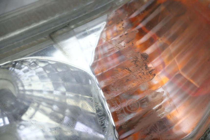 photo de KIERUNKOWSKAZ PRZEDNI PRAWY KYMCO LIKE 125 (2009 - 2016) - Oznaczenia i referencje