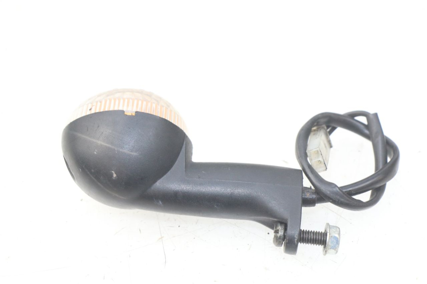 photo de KIERUNKOWSKAZ PRZEDNI PRAWY PEUGEOT LUDIX 50 (2008 - 2017) - Szczegół części