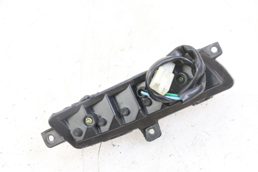 photo de KIERUNKOWSKAZ PRZEDNI PRAWY MASH CITY 4T 50 (2018 - 2020) - Inny kąt widzenia