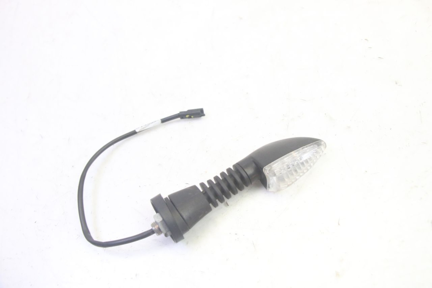 photo de KIERUNKOWSKAZ PRZEDNI PRAWY PIAGGIO MP3 HPE 350 (2018 - 2020) - Widok główny