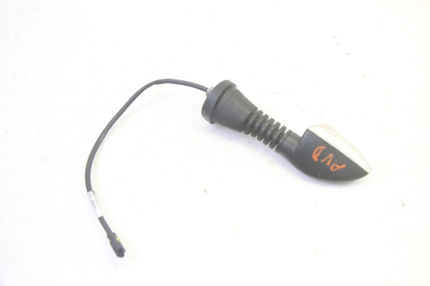 photo de KIERUNKOWSKAZ PRZEDNI PRAWY PIAGGIO MP3 HPE 350 (2018 - 2020) - Zoom stanu zużycia