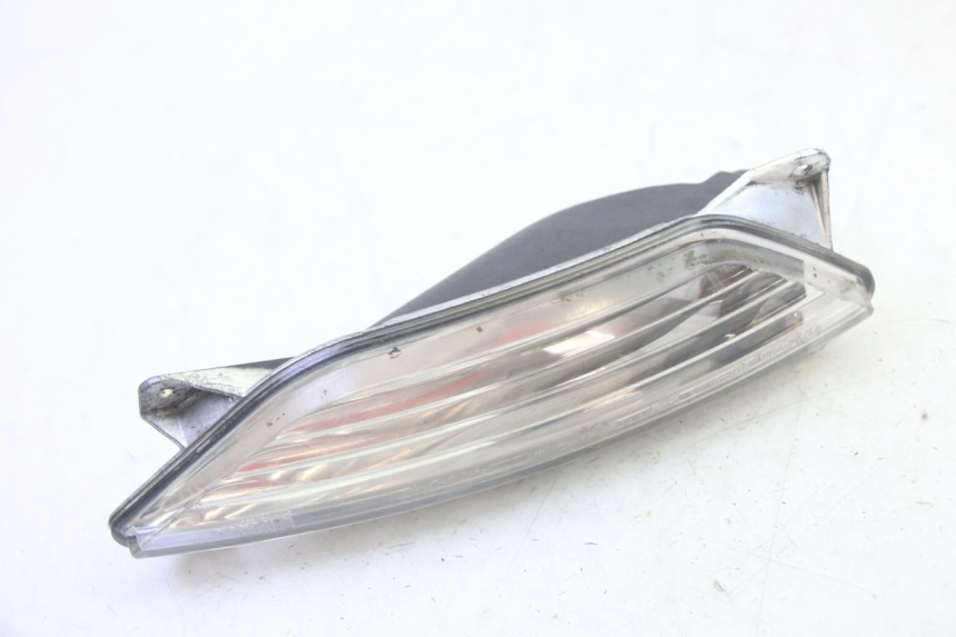 photo de KIERUNKOWSKAZ PRZEDNI PRAWY PIAGGIO MP3 125 (2006 - 2014) - Szczegół części