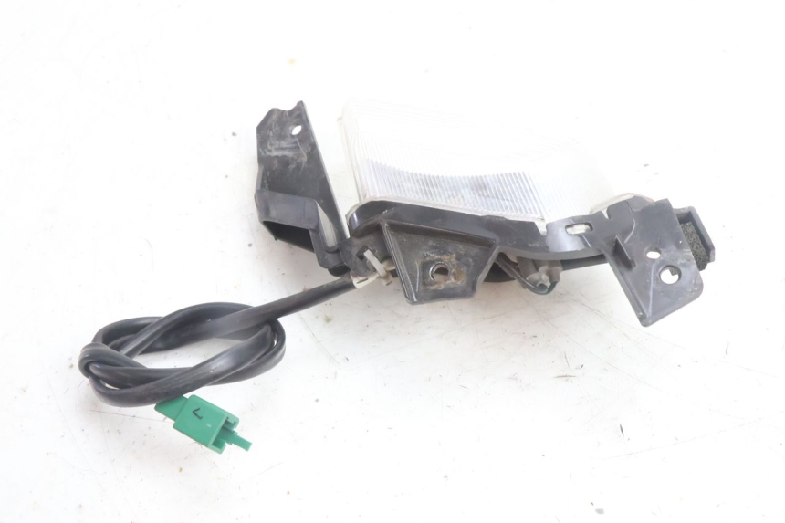 photo de PRAWA PRZEDNIA KIERUNKOWSKAZ YAMAHA N-MAX NMAX 125 (2021 - 2024) - Zoom stanu zużycia