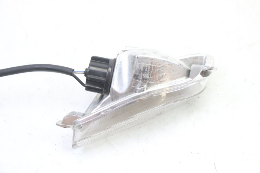 photo de KIERUNKOWSKAZ PRZEDNI PRAWY PIAGGIO NEW TYPHOON 50 (2018 - 2021) - Inny kąt widzenia