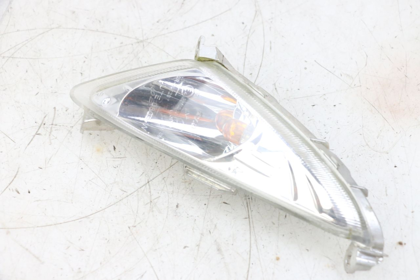 photo de KIERUNKOWSKAZ PRZEDNI PRAWY SYM ORBIT 2 4T 50 (2008 - 2017) - Punkty mocowania