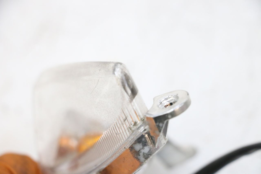 photo de PRAWY PRZEDNI KIERUNKOWSKAZ SYM ORBIT III 3 4T 50 (2018 - 2021) - Inny kąt widzenia