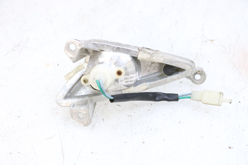 photo de PRAWY PRZEDNI KIERUNKOWSKAZ SYM ORBIT III 3 4T 50 (2018 - 2021) - Punkty mocowania