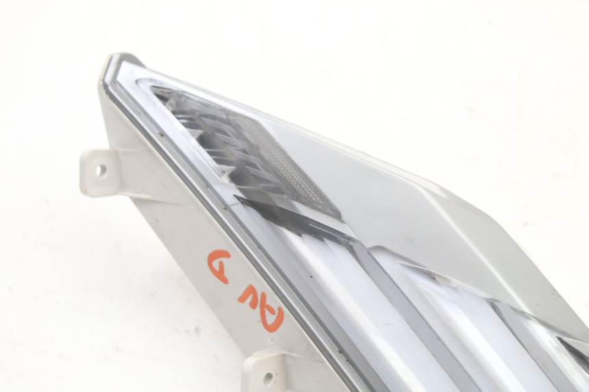 photo de KIERUNKOWSKAZ PRZEDNI PRAWY PEUGEOT TWEET 4T 50 (2023 - 2025) - Szczegół części