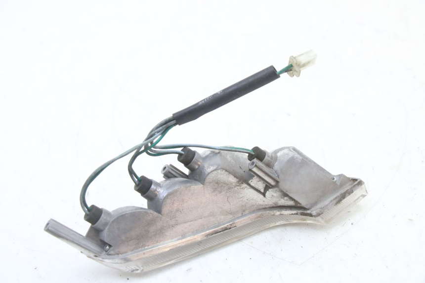 photo de KIERUNKOWSKAZ PRZEDNI PRAWY PEUGEOT VIVACITY 125 (2010 - 2017) - Inny kąt widzenia