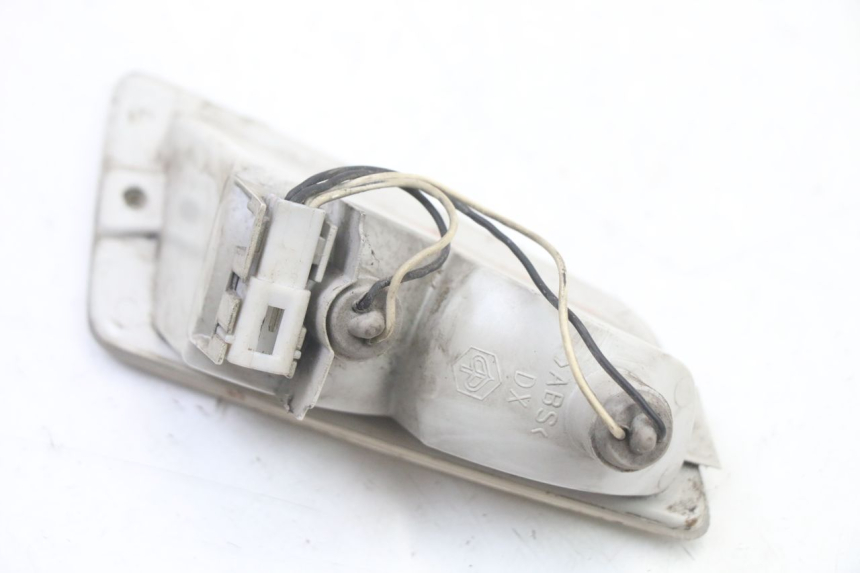 photo de KIERUNKOWSKAZ PRZEDNI PRAWY PIAGGIO VESPA GRANTURISMO 125 (2003 - 2007) - Zbliżenie techniczne